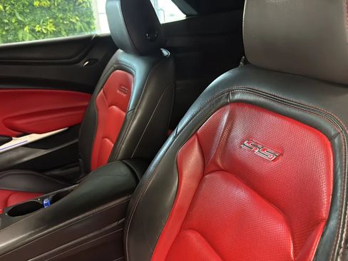 Used 2017 Chevrolet Camaro SS RWD image 14