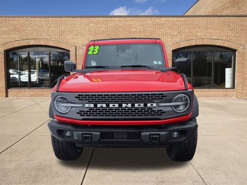 Used 2023 Ford Bronco Badlands w/ Sasquatch Package image 9