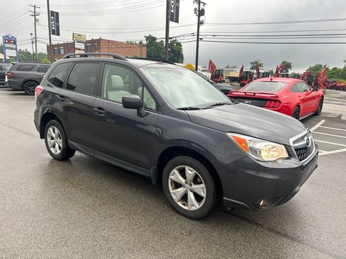Used 2016 Subaru Forester 2.5i Premium AWD/4WD image 1