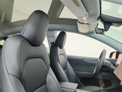 Used 2026 Tesla Model Y Long Range image 20