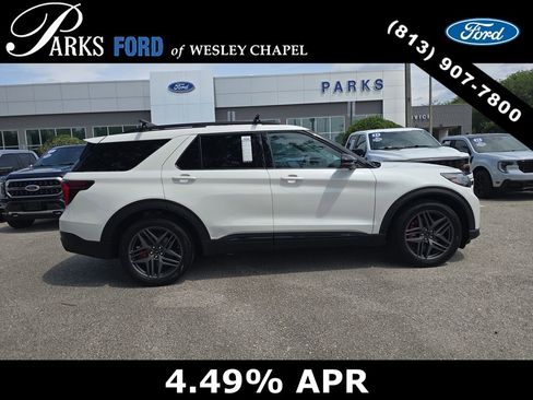 Certified 2025 Ford Explorer ST w/ Sun And Sound Package AWD/4WD image 3