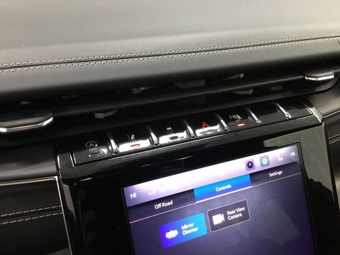 Used 2022 Jeep Grand Cherokee Overland image 25