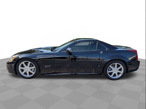 Used 2007 Cadillac XLR RWD image 7