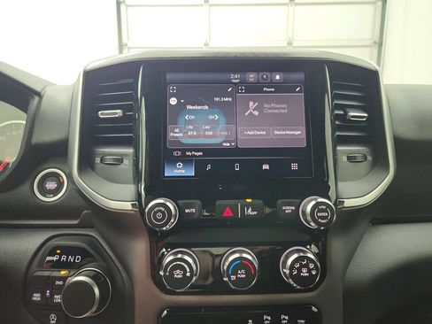 New 2026 RAM 1500 Express AWD/4WD image 23
