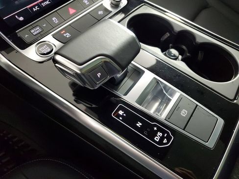 Used 2025 Audi Q8 Premium w/ Black Optic Package AWD/4WD image 30