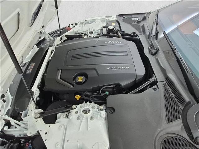 Used 2021 Jaguar F-TYPE Coupe RWD image 22