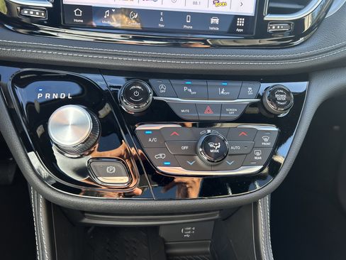 New 2026 Chrysler Pacifica Limited w/ S Appearance Package image 43