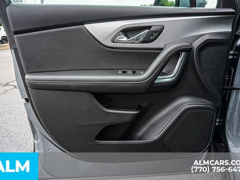 Used 2025 Chevrolet Blazer LT FWD image 53