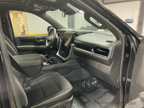 Used 2026 GMC Yukon Elevation image 28