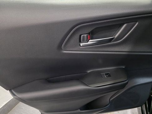 Used 2023 Toyota Prius Prime image 11