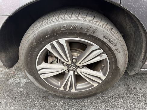 Used 2018 Acura MDX SH-AWD image 15