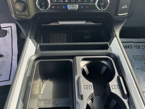 Used 2025 Ford F350 Platinum w/ FX4 Off-Road Package image 15