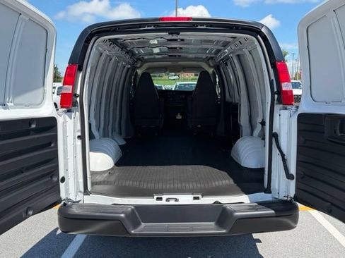 New 2026 Chevrolet Express 2500 w/ Driver Convenience Package RWD image 7