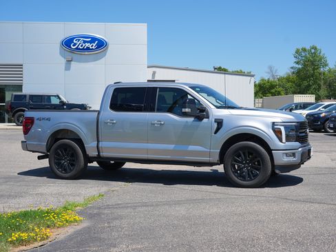 Used 2025 Ford F150 Platinum AWD/4WD image 2