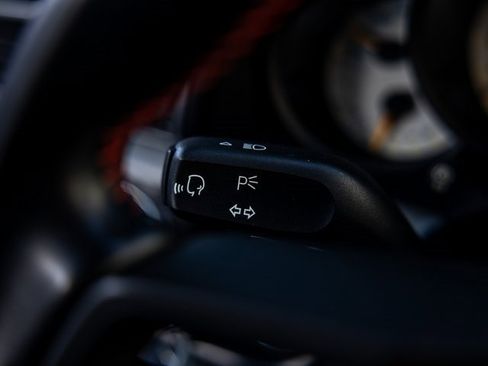 Used 2018 Porsche 911 GT3 image 38