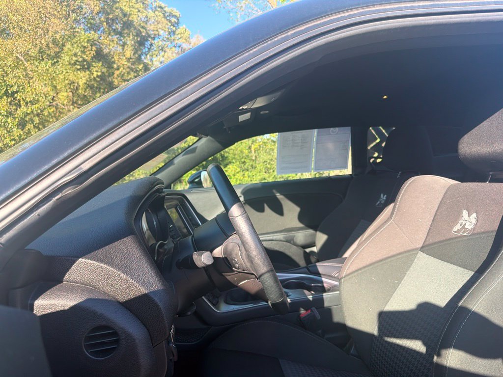 Used 2021 Dodge Challenger R/T Scat Pack RWD image 11