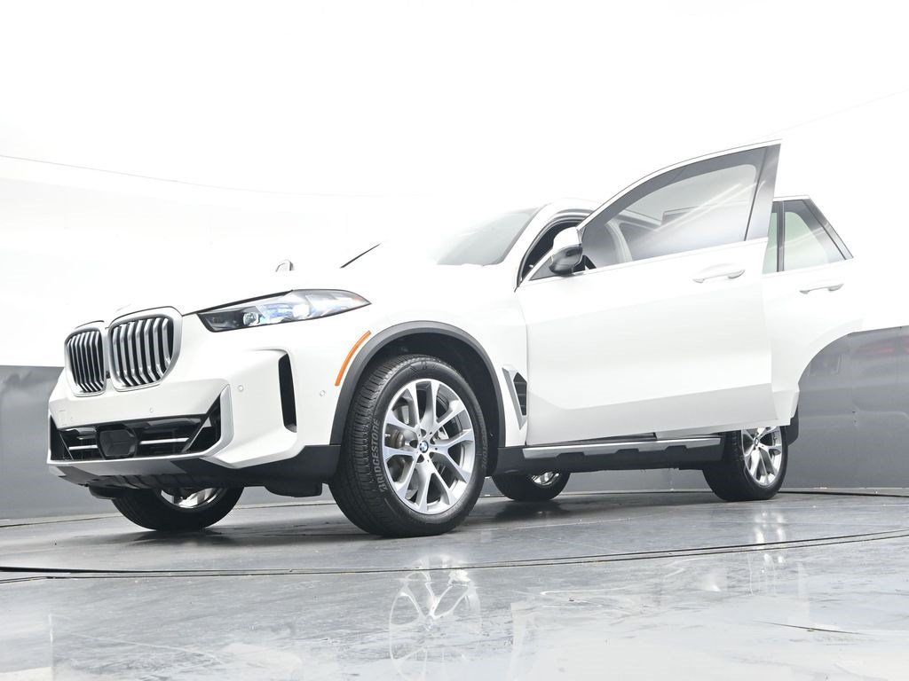 Used 2026 BMW X5 xDrive40i w/ Premium Package AWD/4WD image 46