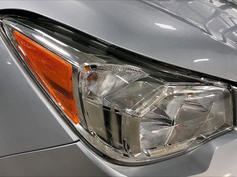 Used 2015 Subaru Forester 2.5i w/ Alloy Wheel Package AWD/4WD image 27