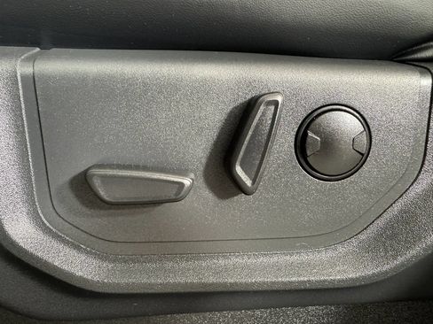 Used 2024 Ford Expedition Max XLT AWD/4WD image 35