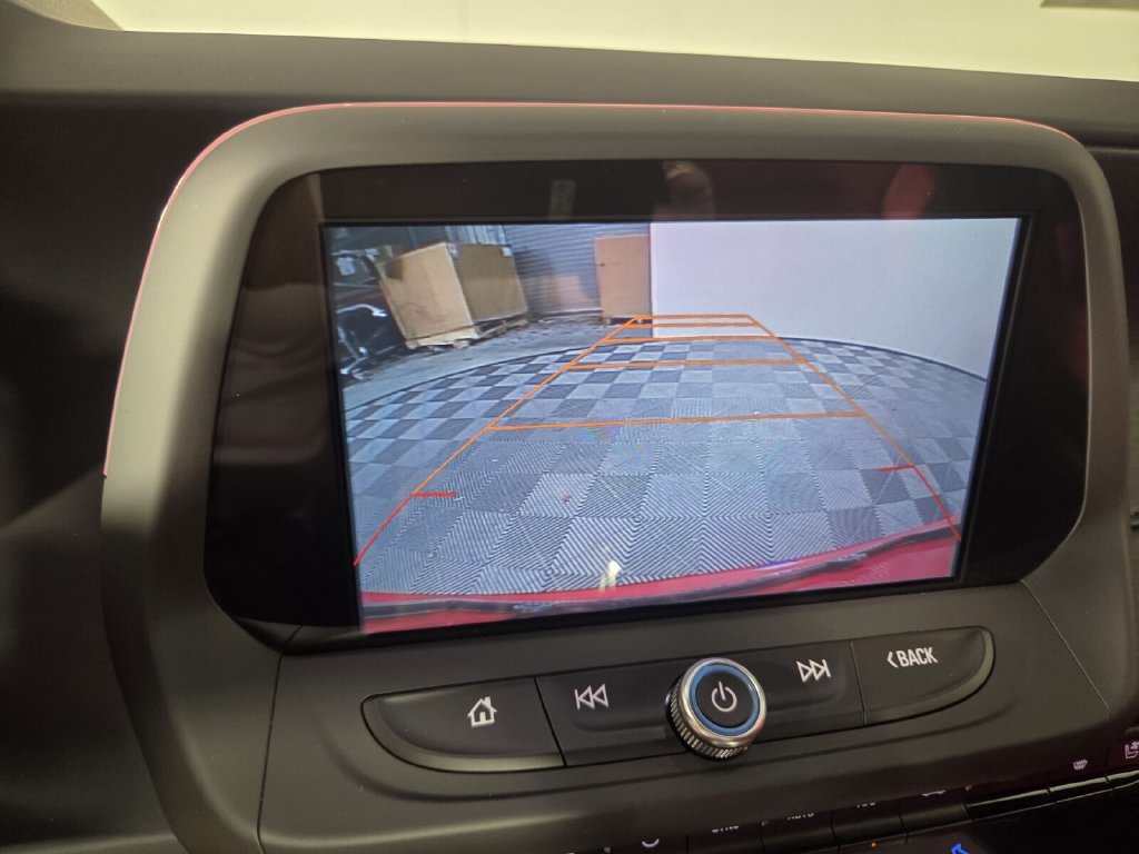 Used 2017 Chevrolet Camaro SS RWD image 13