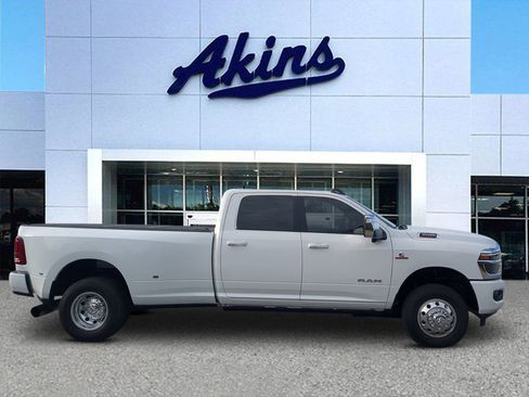 Used 2025 RAM 3500 Laramie image 1