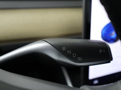 Used 2018 Tesla Model 3 Long Range image 37