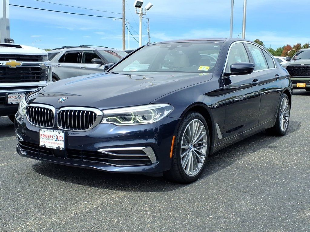 Used 2019 BMW 540i xDrive AWD/4WD image 3