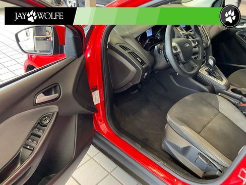 Used 2014 Ford Focus SE image 9