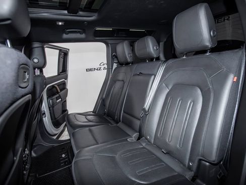Used 2021 Land Rover Defender 110 X AWD/4WD image 14