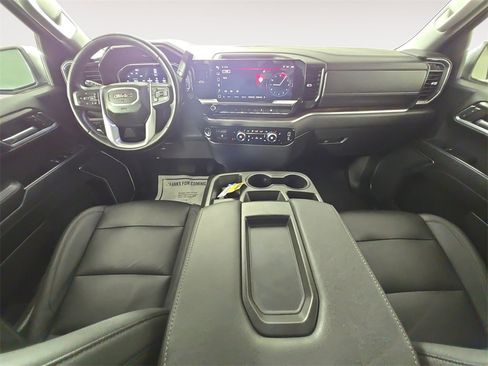 Certified 2024 GMC Sierra 1500 SLT image 10