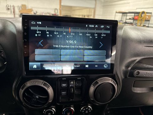 Used 2012 Jeep Wrangler Unlimited Sport AWD/4WD image 24