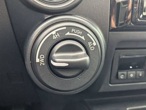 Used 2023 Nissan Titan PRO-4X w/ Pro-4x Convenience Package AWD/4WD image 28