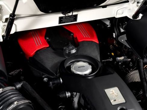 Certified 2018 Ferrari 488 Spider RWD image 10