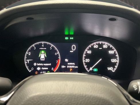 Used 2024 Honda HR-V Sport image 16