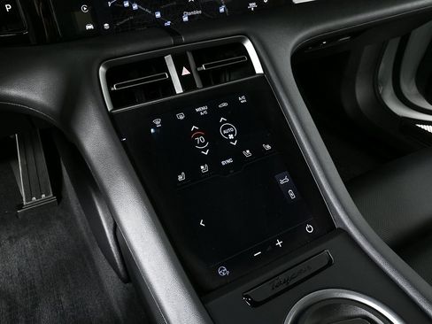 Certified 2025 Porsche Taycan image 17