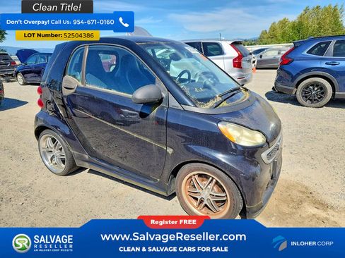 Used 2013 smart fortwo passion RWD image 5