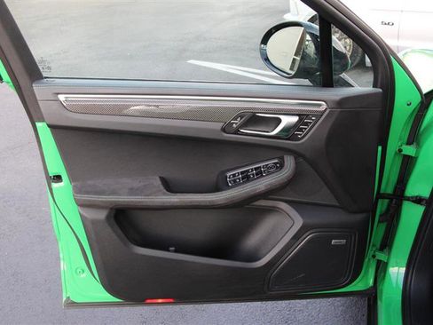 Used 2023 Porsche Macan GTS image 13