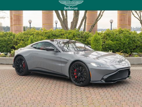 Used 2023 Aston Martin V8 Vantage Coupe image 1