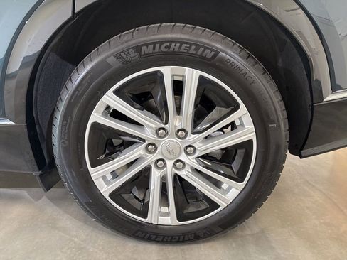 Certified 2024 Cadillac Lyriq Tech AWD/4WD image 10