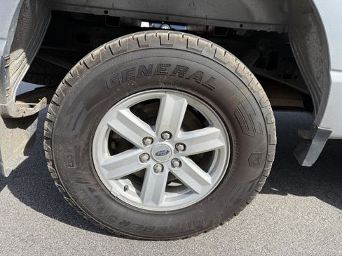 Used 2023 Ford F150 XLT w/ Trailer Tow Package image 13