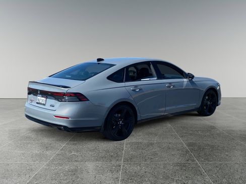 Used 2024 Honda Accord Sport image 5