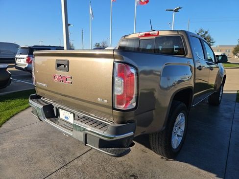 Used 2016 GMC Canyon SLE w/ SLE Convenience Package image 4