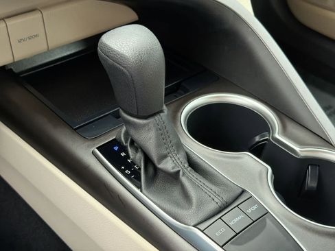 Used 2022 Toyota Camry LE w/ Cold Weather Package image 33