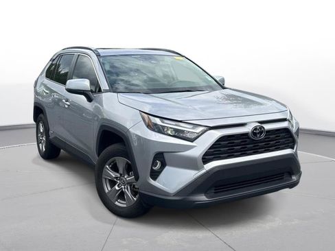 Certified 2025 Toyota RAV4 XLE w/ Convenience Package AWD/4WD image 4