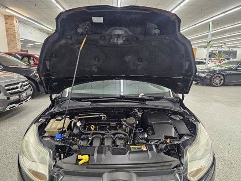 Used 2013 Ford Focus SE FWD image 38