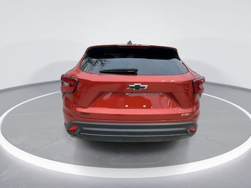 Used 2024 Chevrolet Trax RS image 7