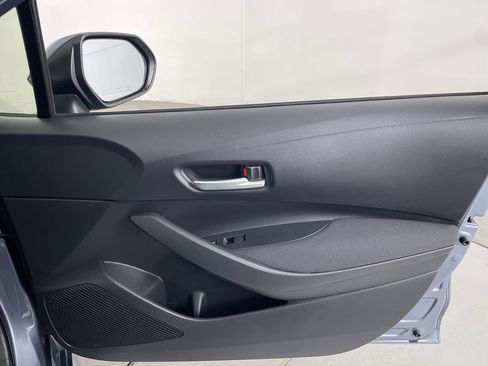 Used 2020 Toyota Corolla LE image 22