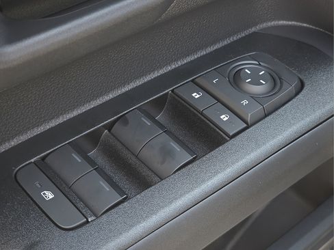 New 2026 Toyota 4Runner SR5 AWD/4WD image 18