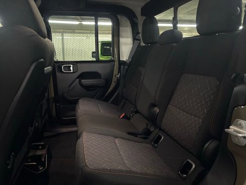 New 2026 Jeep Gladiator Mojave image 14