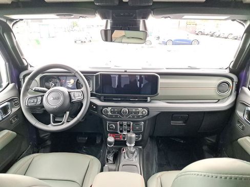 New 2026 Jeep Gladiator Mojave image 18